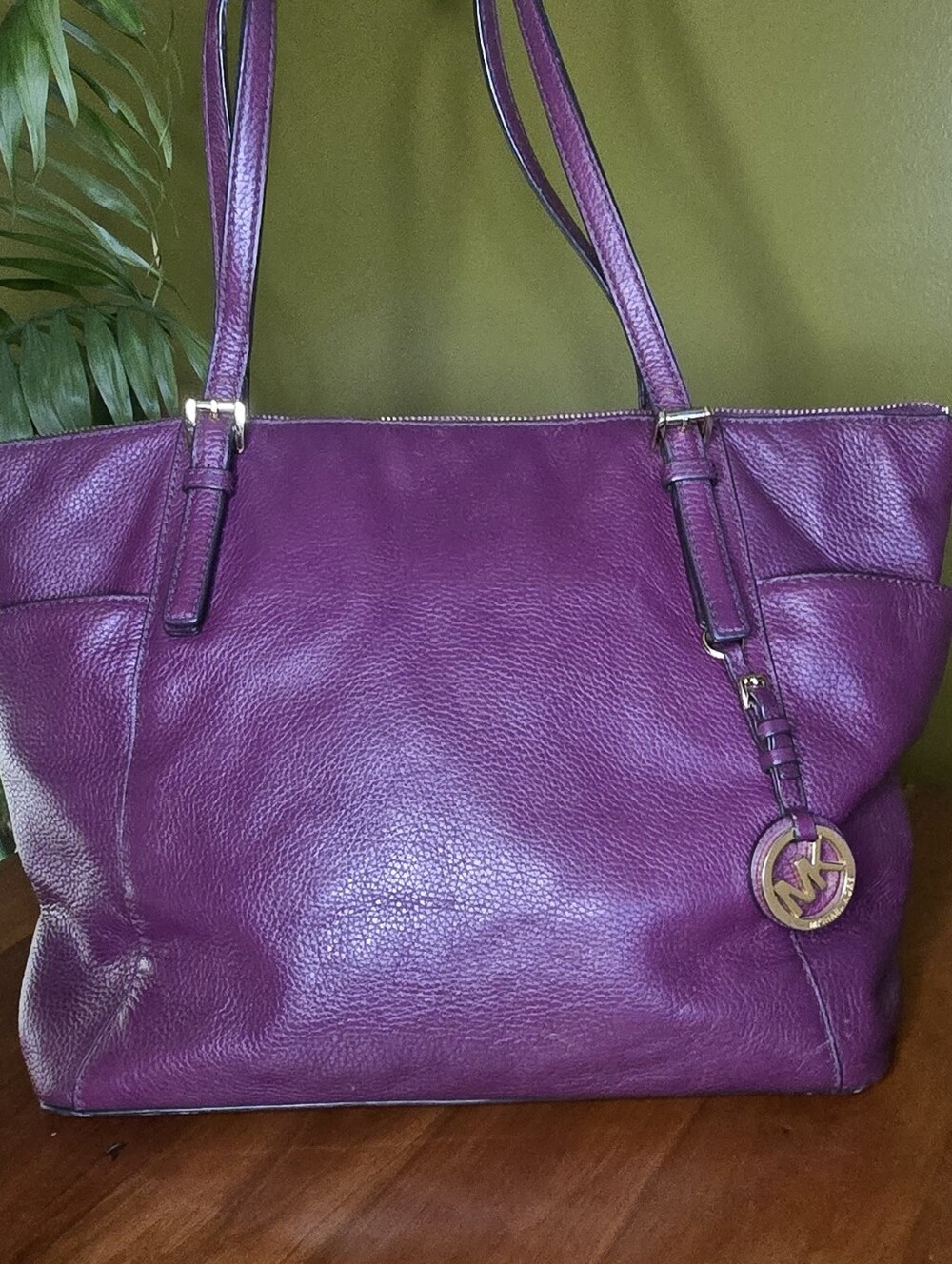 Michael Kors Large Plum Pebbled Leather Jet Set Tote - Picture 7 of 14